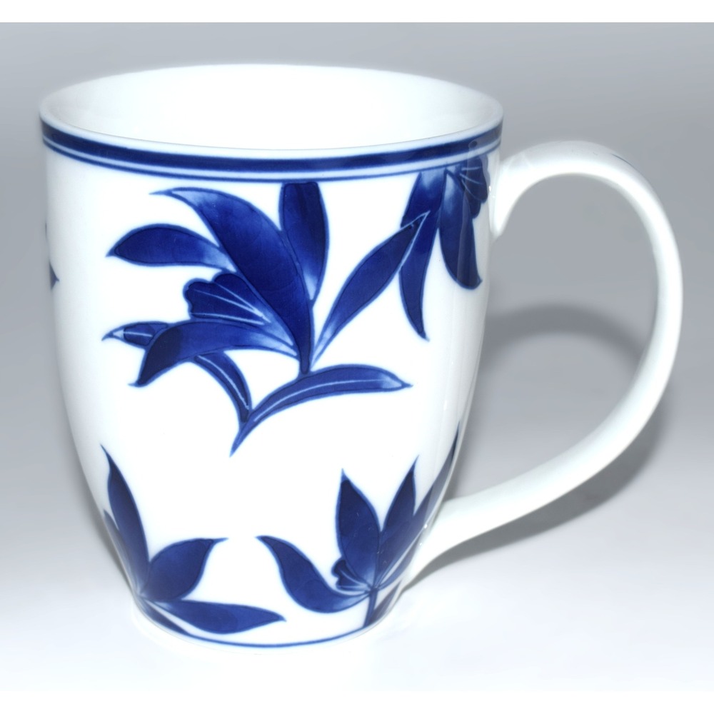 Pier 1 Ming Mug Porcelain Blue White Near Perfect Condition - Discontinued